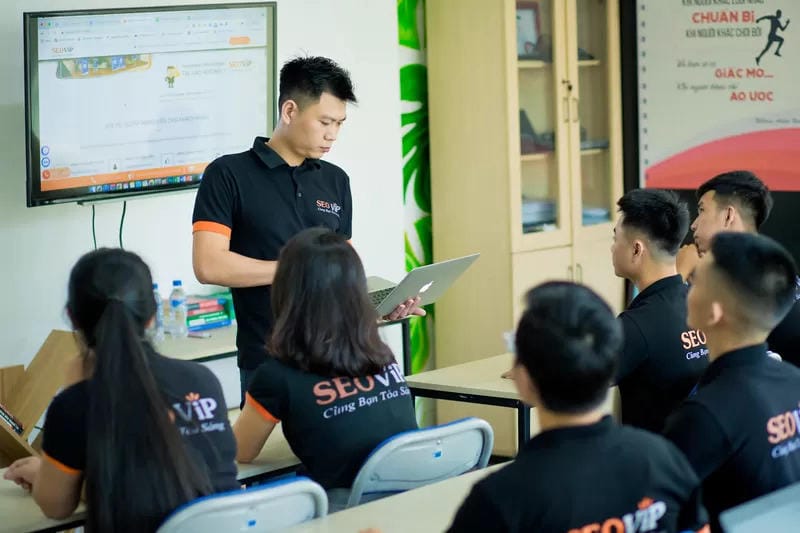 CEO/Founder - Lê Đình Thanh